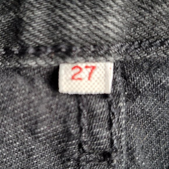 Distressed Denim Mini Skirt | Levi's (like NEW) - Picture 5 of 5